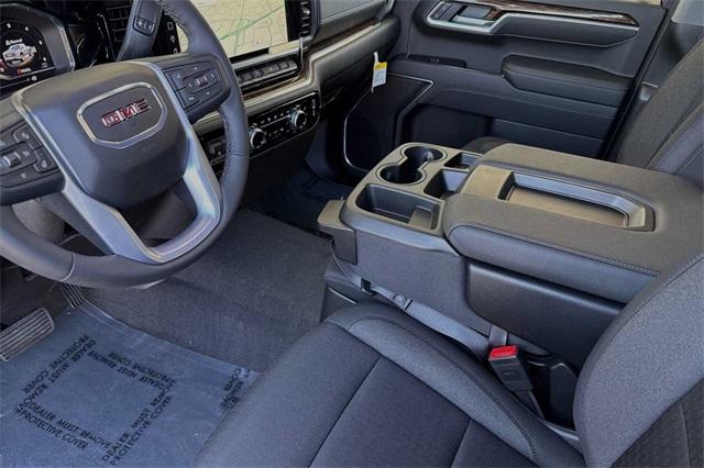 2025 GMC Sierra 1500 Vehicle Photo in ELK GROVE, CA 95757-8703