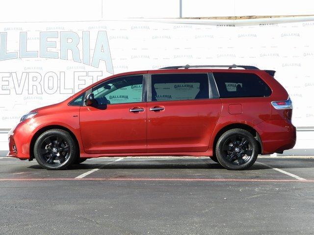 2020 Toyota Sienna Vehicle Photo in DALLAS, TX 75244-5909