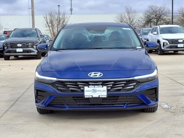 2025 Hyundai ELANTRA Vehicle Photo in Peoria, IL 61615