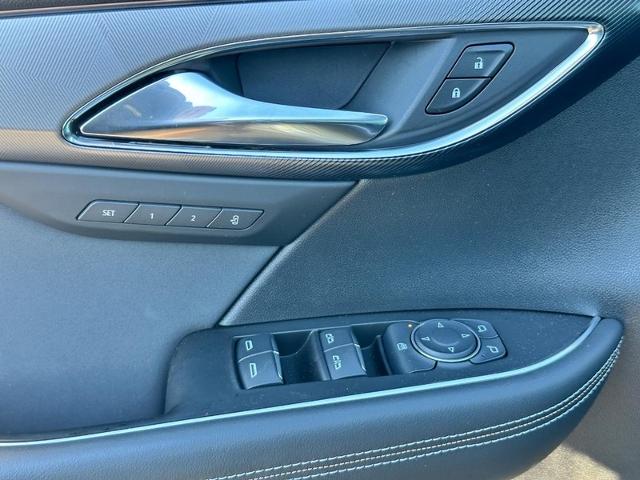 2024 Buick Envision Vehicle Photo in COLUMBIA, MO 65203-3903