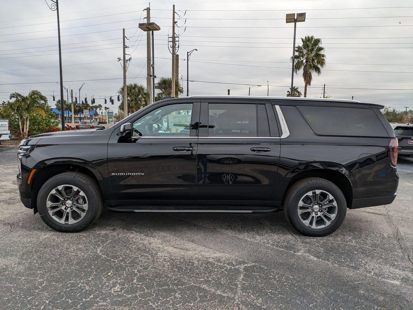 2025 Chevrolet Suburban Vehicle Photo in ORLANDO, FL 32812-3021