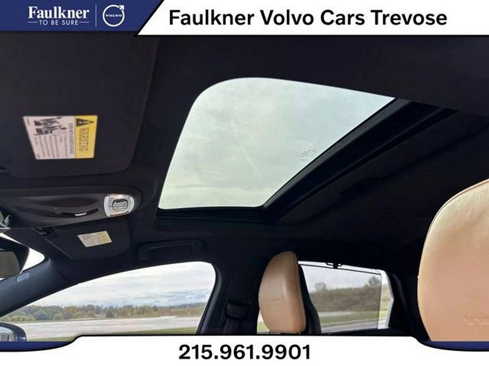 2017 Volvo S90 Vehicle Photo in Trevose, PA 19053