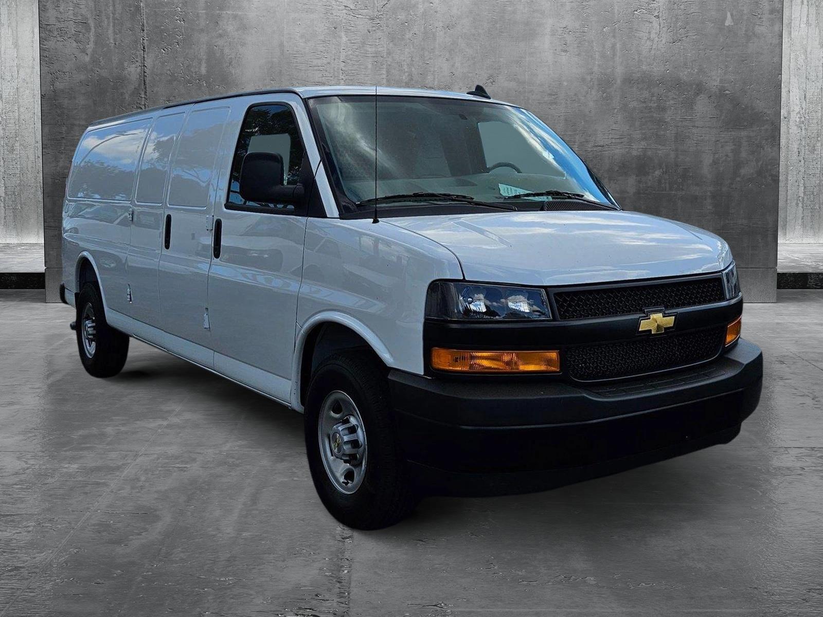 2025 Chevrolet Express Cargo 2500 Vehicle Photo in GREENACRES, FL 33463-3207