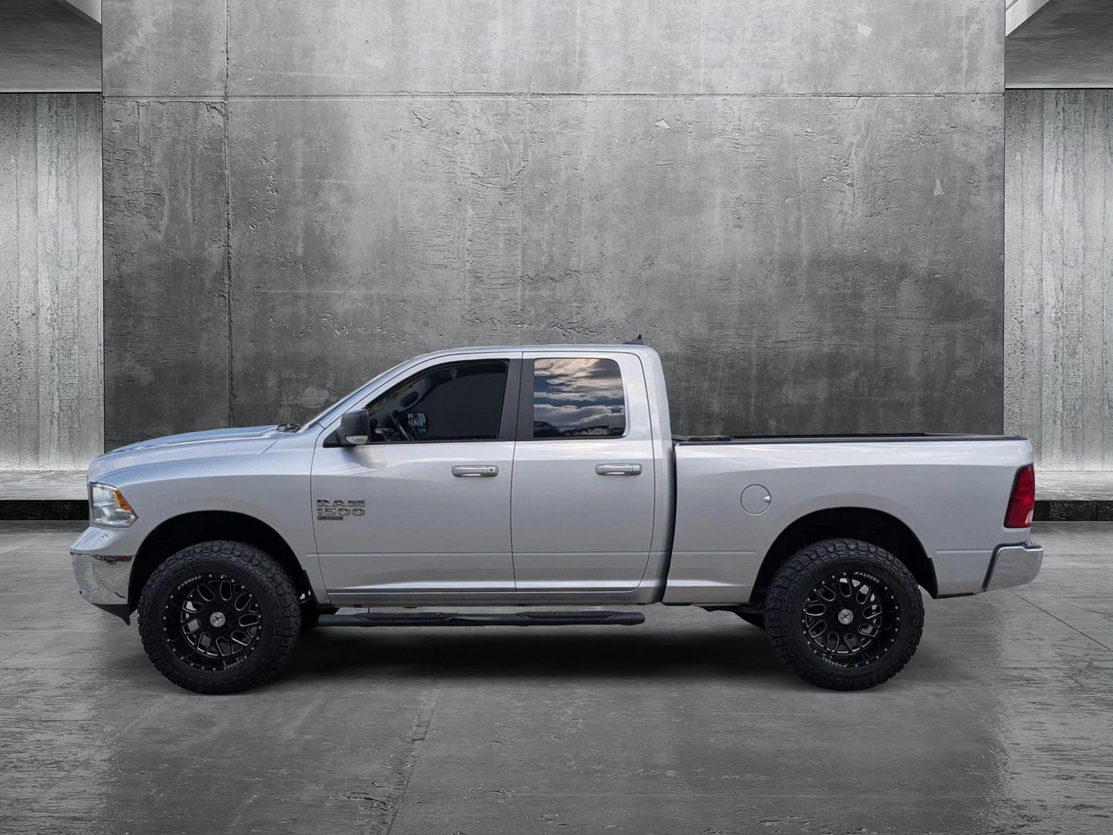 2019 Ram 1500 Classic Vehicle Photo in PEMBROKE PINES, FL 33024-6534