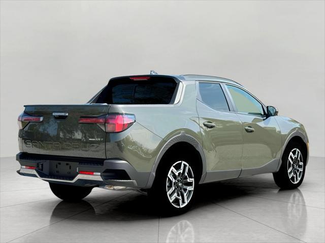 2025 Hyundai SANTA CRUZ Vehicle Photo in Green Bay, WI 54304