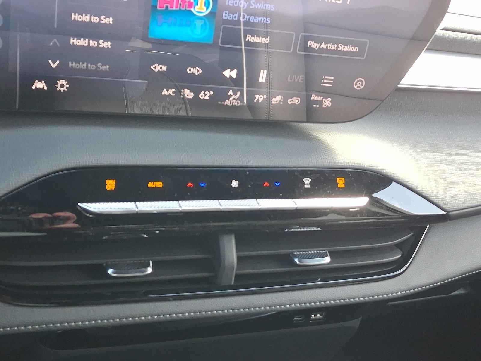 2025 Buick Enclave Vehicle Photo in HARRISBURG, PA 17111-1033