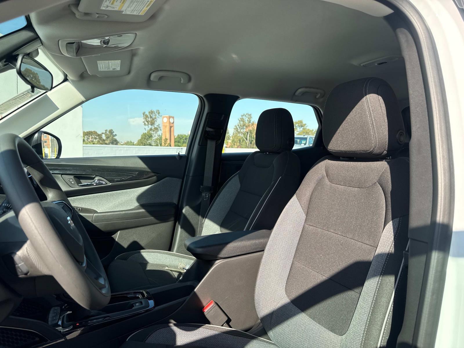 2025 Chevrolet Trailblazer Vehicle Photo in LOS ANGELES, CA 90007-3794