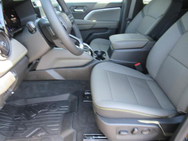 2025 Chevrolet Colorado Vehicle Photo in LEESBURG, FL 34788-4022