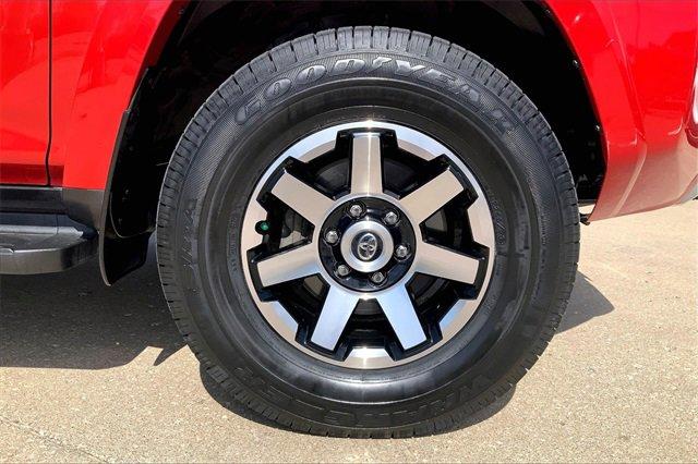 2021 Toyota 4Runner Vehicle Photo in KANSAS CITY, MO 64114-4502