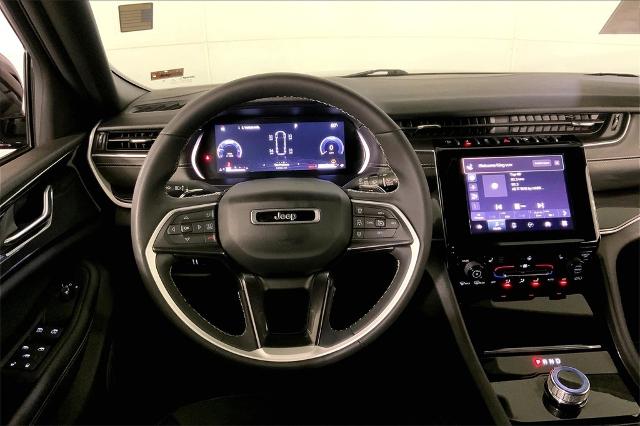 2023 Jeep Grand Cherokee L Vehicle Photo in Kansas City, MO 64114
