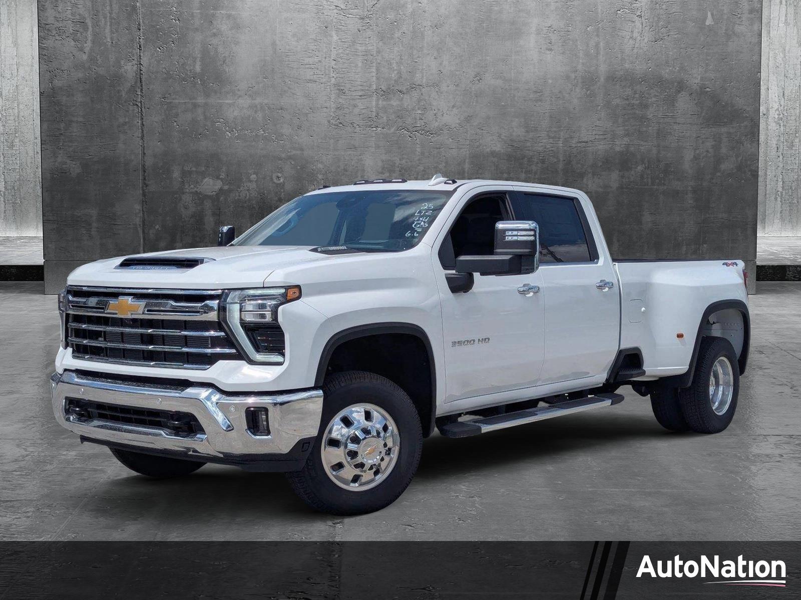 2025 Chevrolet Silverado 3500 HD Vehicle Photo in PEMBROKE PINES, FL 33024-6534