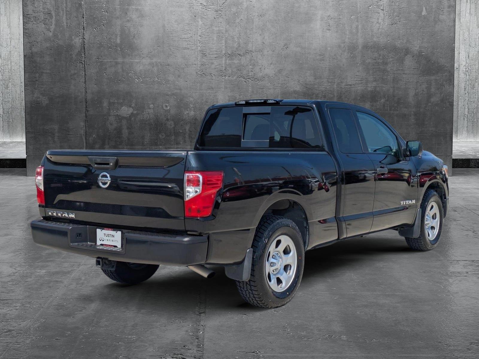 2017 Nissan Titan Vehicle Photo in Tustin, CA 92782