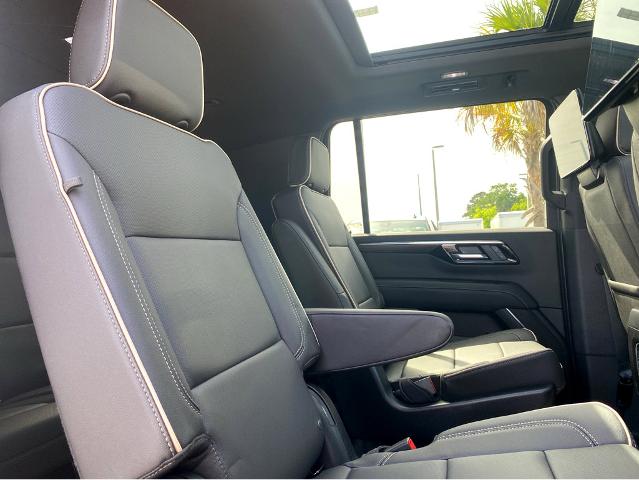 2025 Chevrolet Suburban Vehicle Photo in BEAUFORT, SC 29906-4218