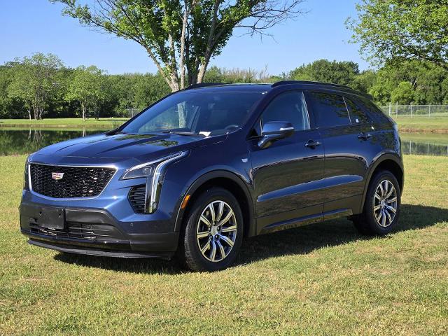 2022 Cadillac XT4 Vehicle Photo in DENTON, TX 76210-9321