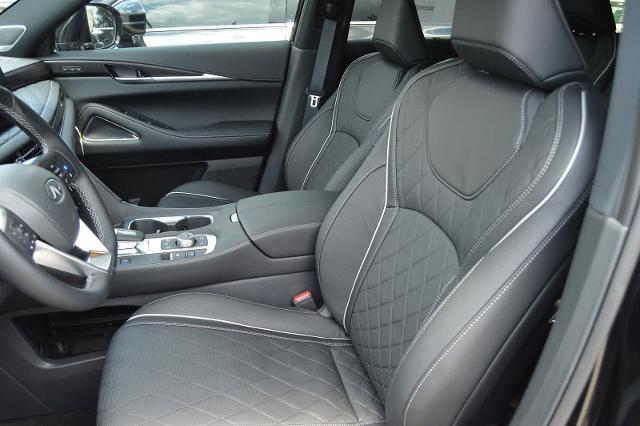 2025 INFINITI QX60 Vehicle Photo in Houston, TX 77090