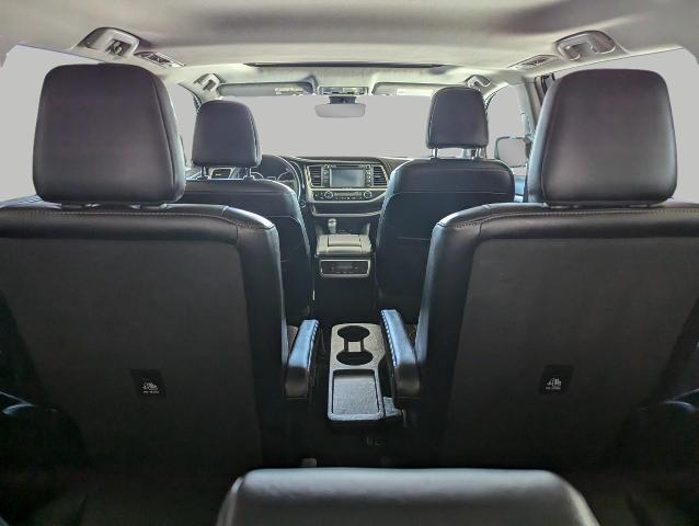 2019 Toyota Highlander Vehicle Photo in Oshkosh, WI 54901
