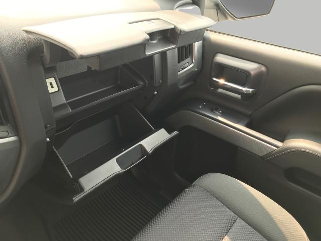 2015 Chevrolet Silverado 1500 Vehicle Photo in GREEN BAY, WI 54303-3330