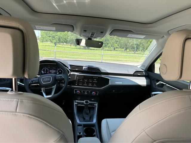 2025 Audi Q3 Vehicle Photo in HOUSTON, TX 77090
