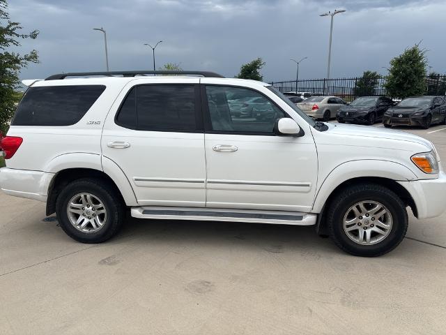 2006 Toyota Sequoia Vehicle Photo in Grapevine, TX 76051