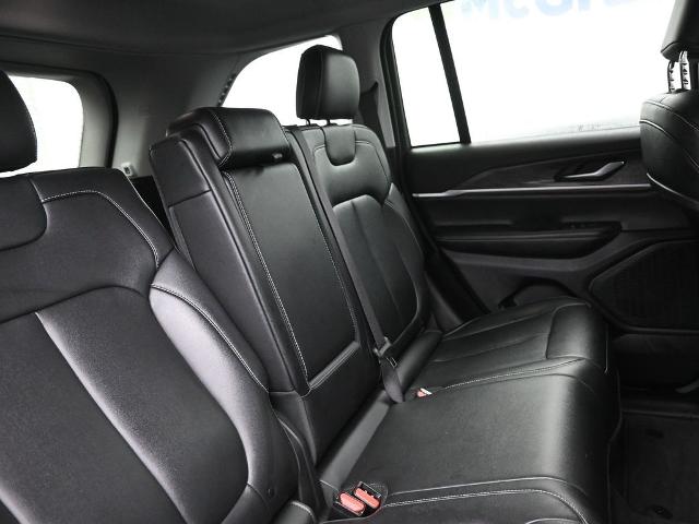 2023 Jeep Grand Cherokee Vehicle Photo in Cedar Rapids, IA 52402