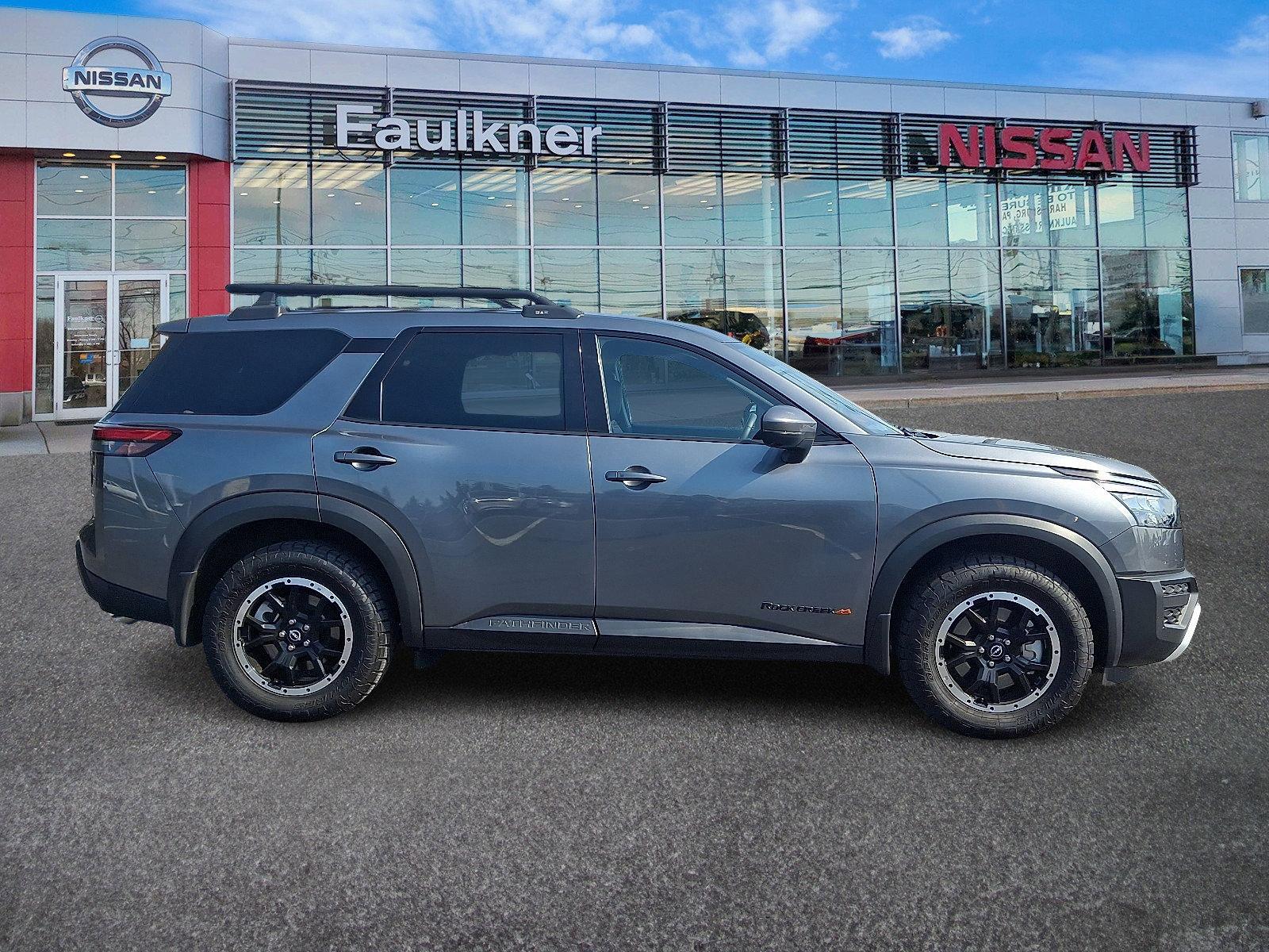 2024 Nissan Pathfinder Vehicle Photo in Harrisburg, PA 17111-1033