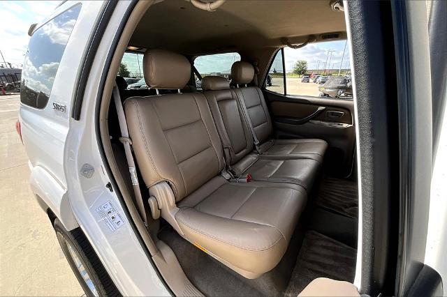 2006 Toyota Sequoia Vehicle Photo in Grapevine, TX 76051