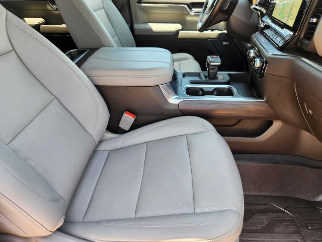 2023 GMC Sierra 1500 Vehicle Photo in DENTON, TX 76210-9321