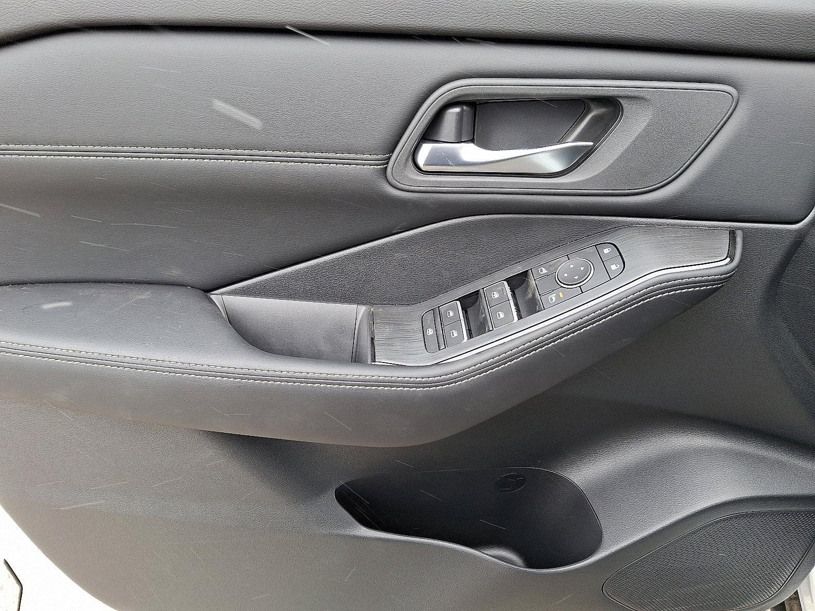 2025 Nissan Rogue Vehicle Photo in Jenkintown, PA 19046