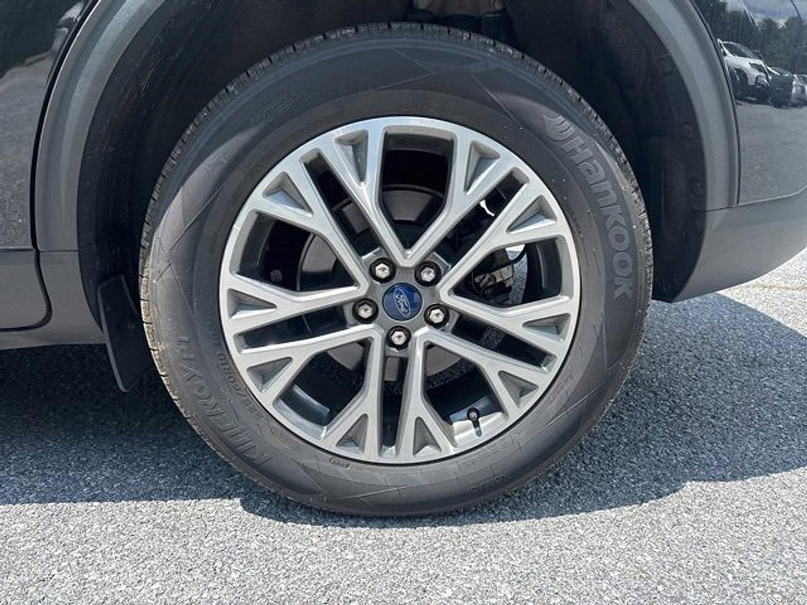 2020 Ford Escape Vehicle Photo in Harrisburg, PA 17111