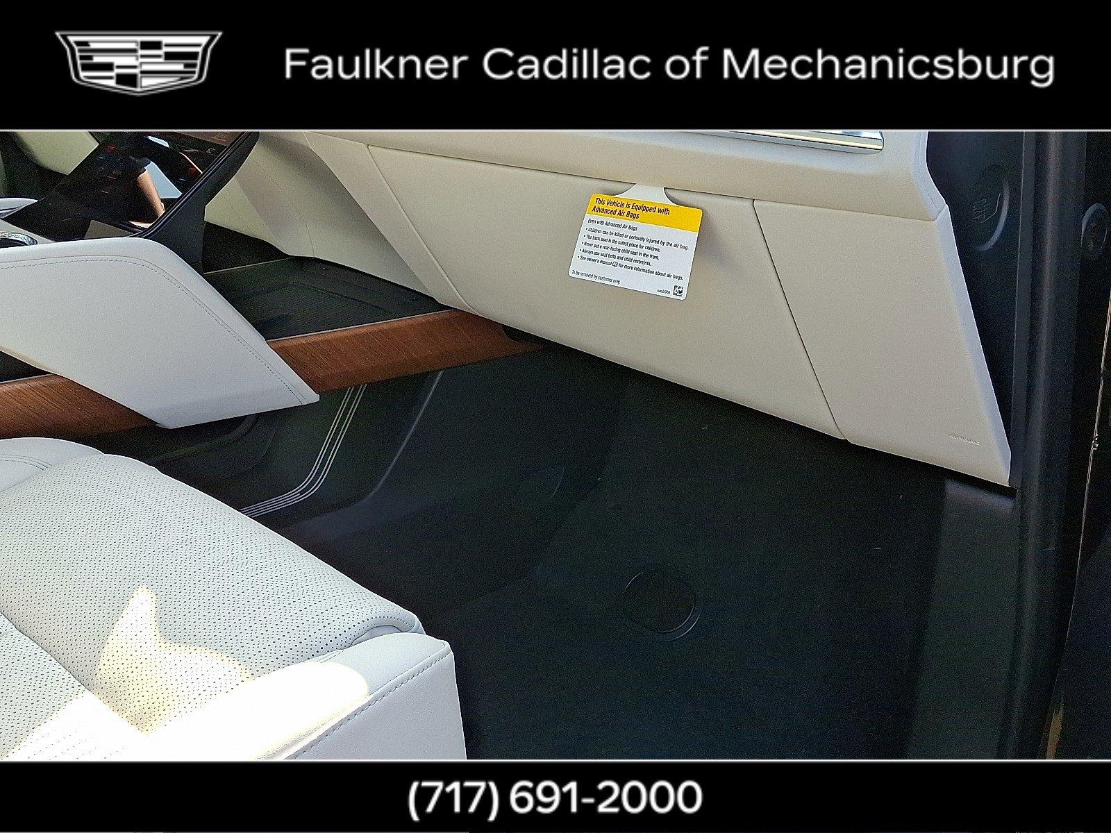 2026 Cadillac VISTIQ Vehicle Photo in MECHANICSBURG, PA 17050-1707