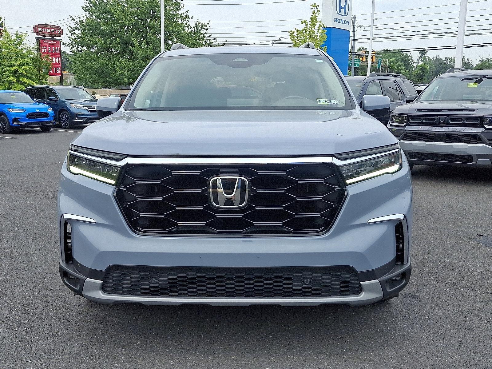 2023 Honda Pilot Vehicle Photo in Harrisburg, PA 17111