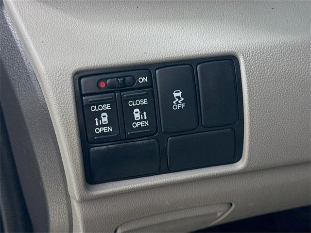 2016 Honda Odyssey Vehicle Photo in Everett, WA 98204