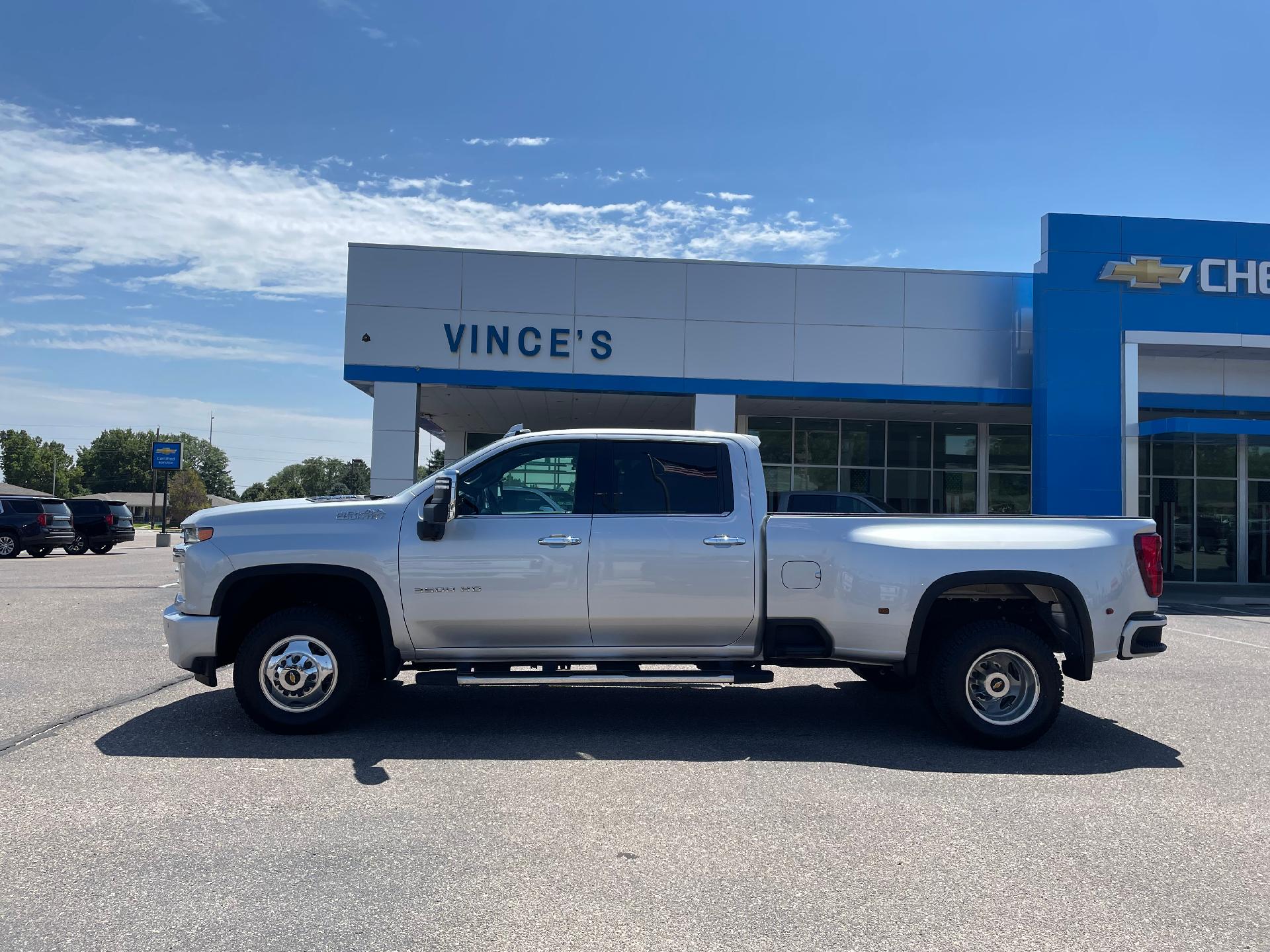 Used 2023 Chevrolet Silverado 3500HD High Country with VIN 1GC4YVEY0PF110138 for sale in Burlington, CO