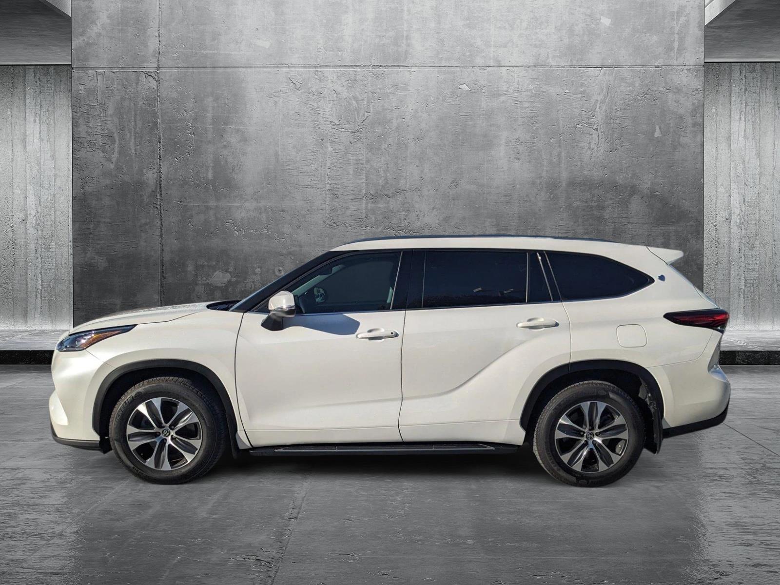 2020 Toyota Highlander Vehicle Photo in MIAMI, FL 33172-3015