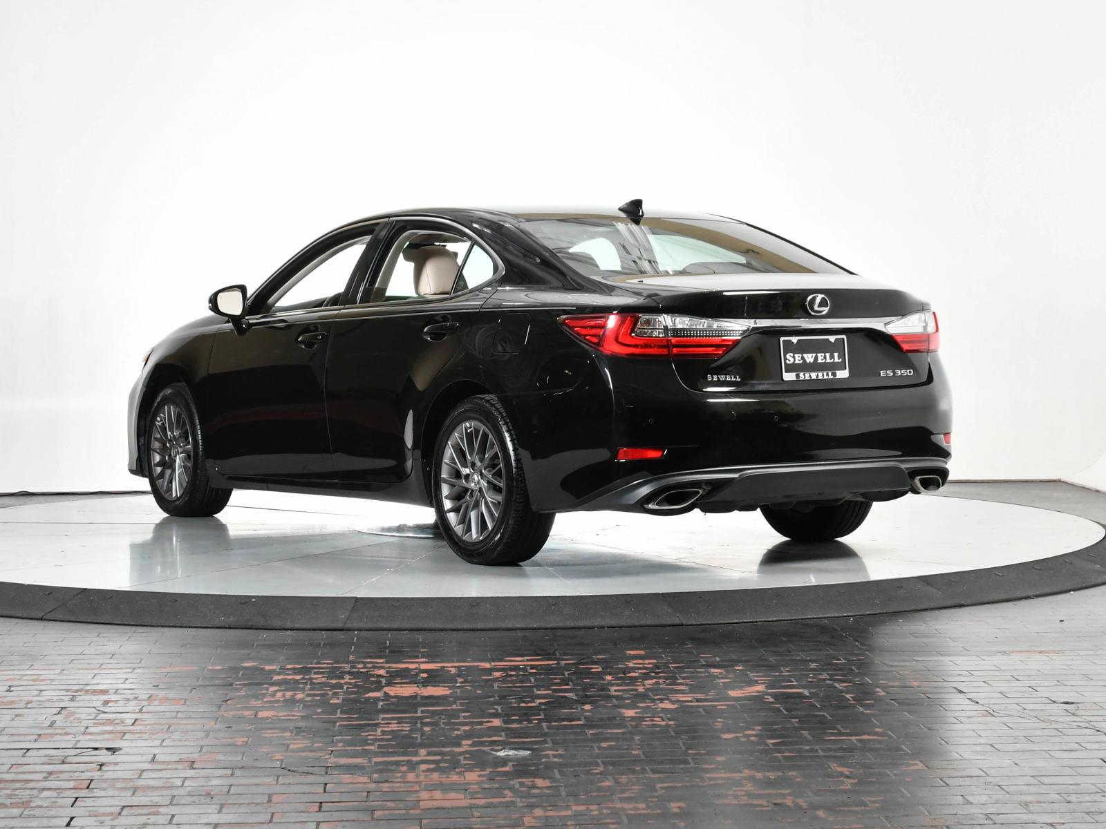 2018 Lexus ES 350 Vehicle Photo in DALLAS, TX 75235