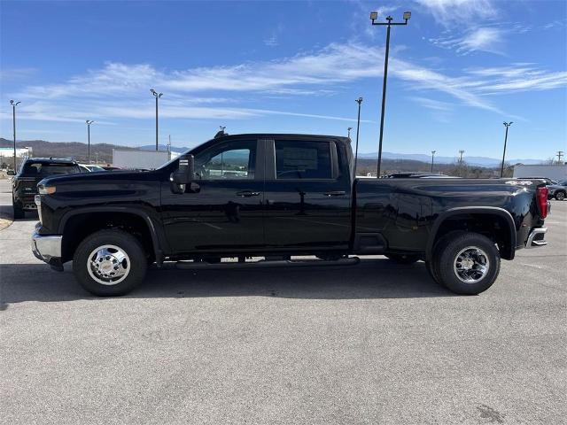 2025 Chevrolet Silverado 3500 HD Vehicle Photo in ALCOA, TN 37701-3235