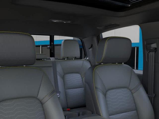 2025 Chevrolet Colorado Vehicle Photo in MOON TOWNSHIP, PA 15108-2571