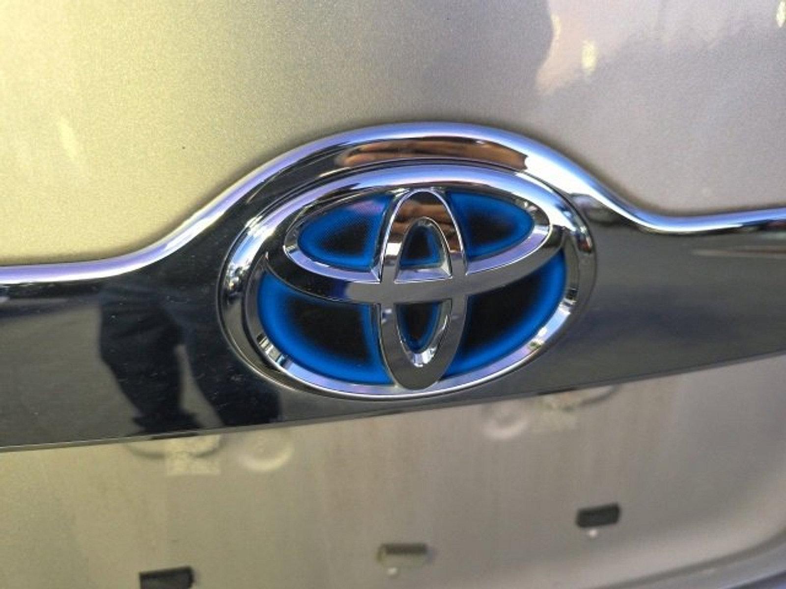 2014 Toyota Camry Hybrid Vehicle Photo in Harrisburg, PA 17111