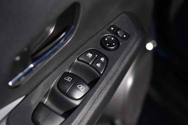 2024 Nissan Kicks Vehicle Photo in Ballwin, MO 63011