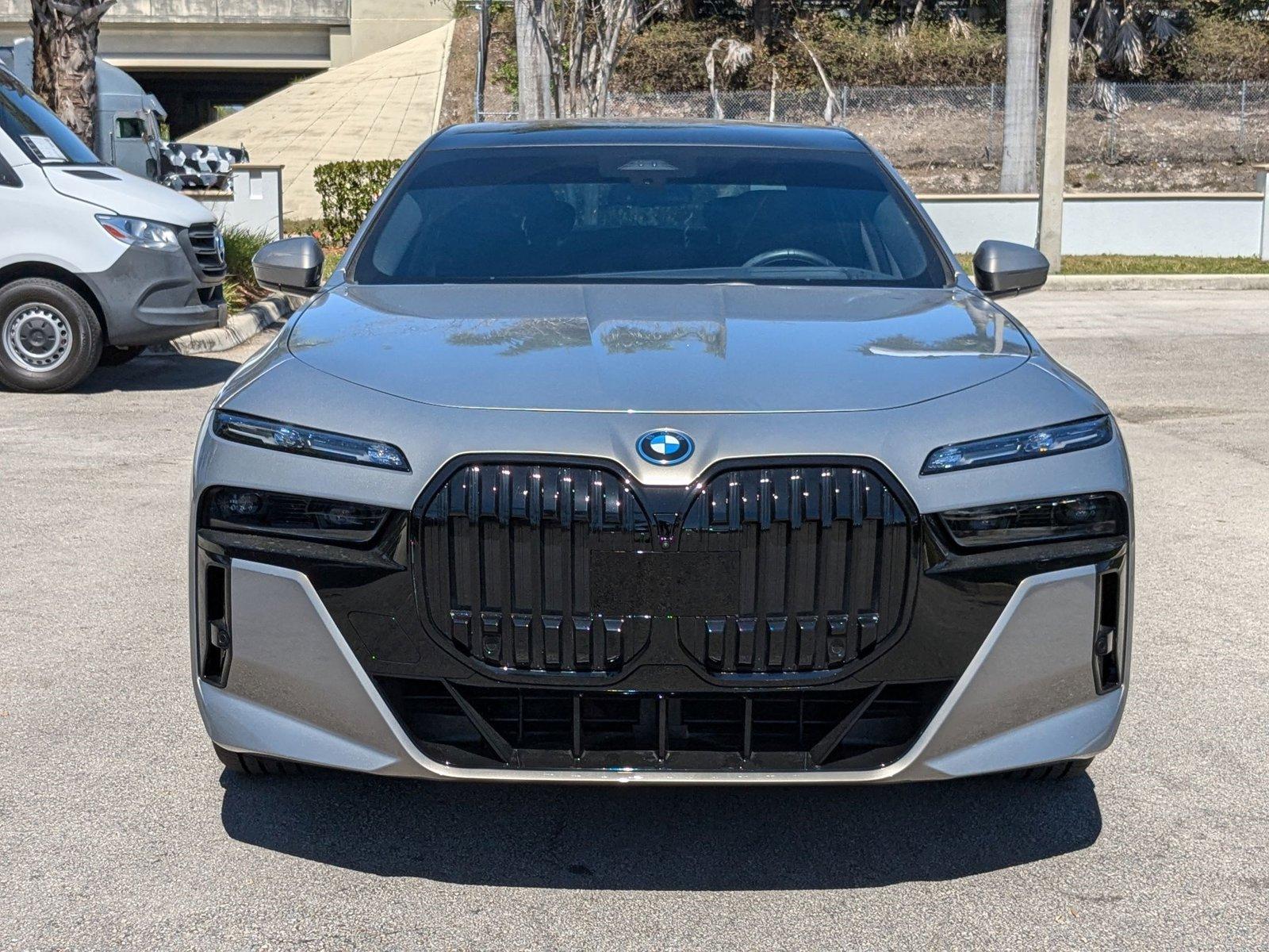 2024 BMW 750e xDrive Vehicle Photo in Miami, FL 33169