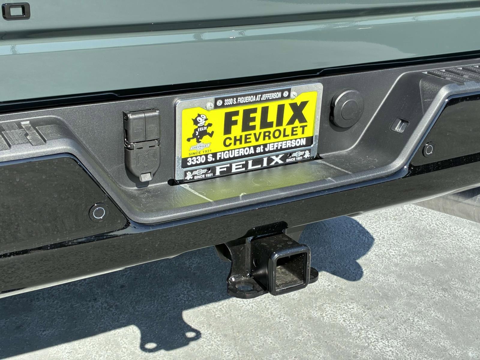 2025 Chevrolet Silverado 2500 HD Vehicle Photo in LOS ANGELES, CA 90007-3794