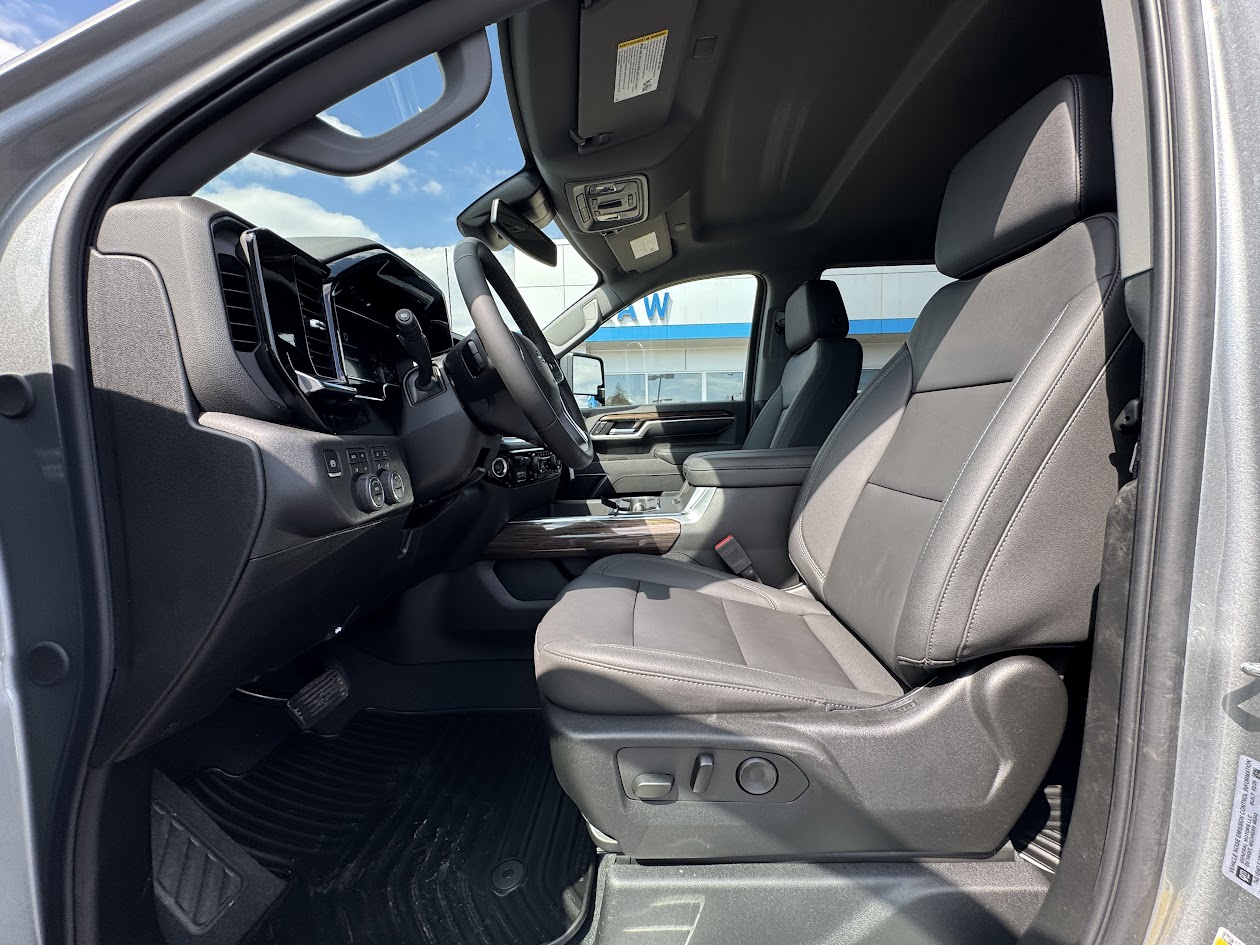 2025 Chevrolet Silverado 2500 HD Vehicle Photo in BOONVILLE, IN 47601-9633