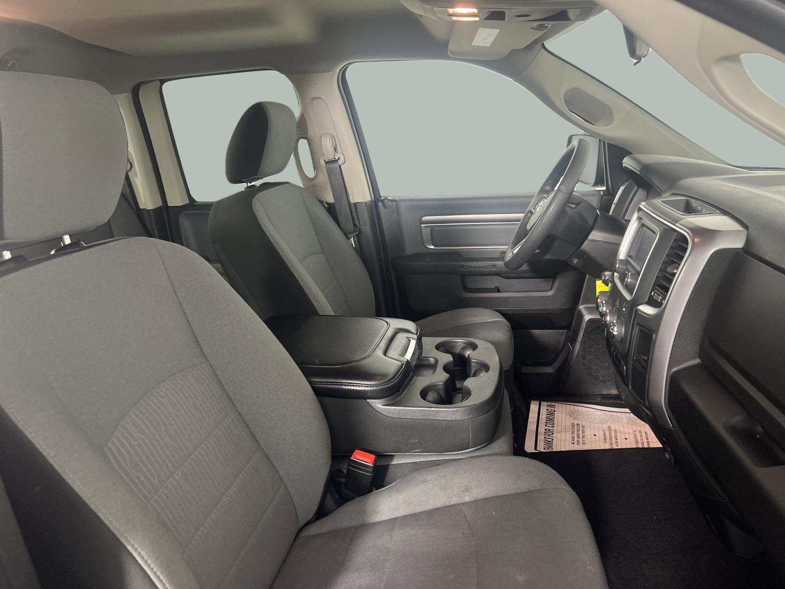 2024 Ram 1500 Classic Vehicle Photo in GEORGETOWN, TX 78626-7508