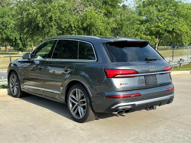 2025 Audi SQ7 Vehicle Photo in HOUSTON, TX 77090