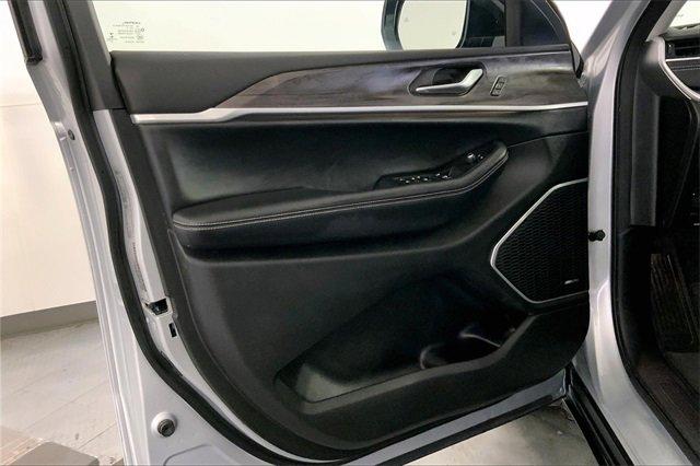 2021 Jeep Grand Cherokee L Vehicle Photo in INDEPENDENCE, MO 64055-1314