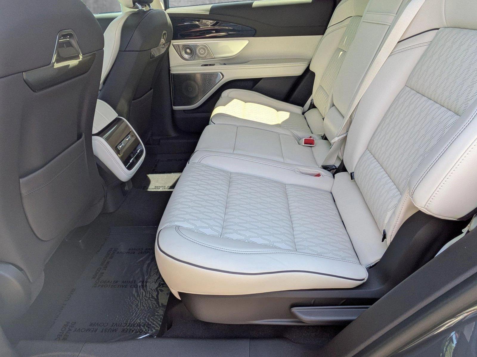 2024 Lincoln Nautilus Vehicle Photo in Clearwater, FL 33765