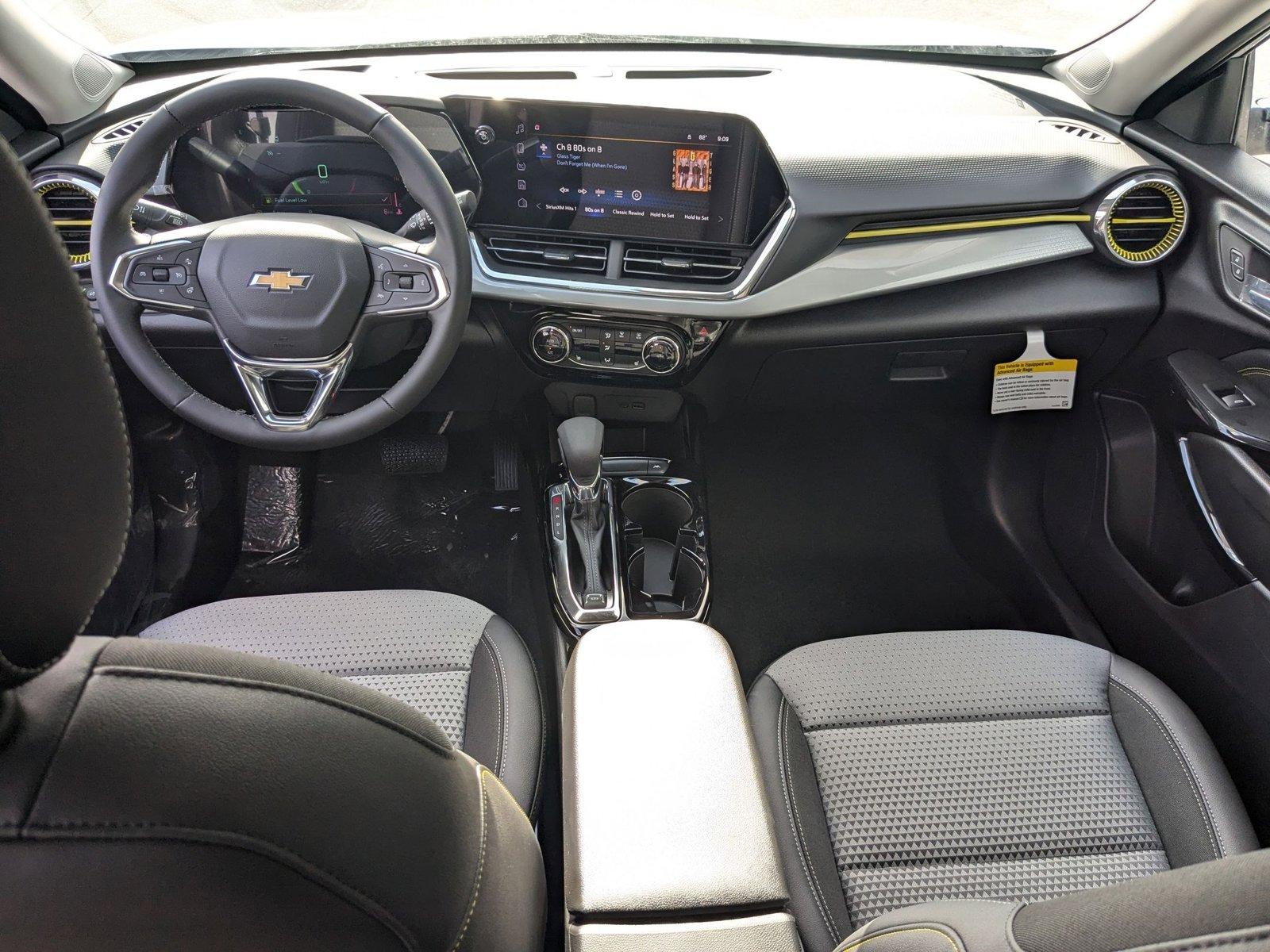 2025 Chevrolet Trax Vehicle Photo in MIAMI, FL 33134-2699