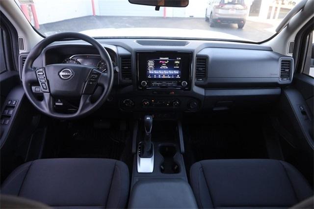 2024 Nissan Frontier Vehicle Photo in Hazelwood, MO 63042