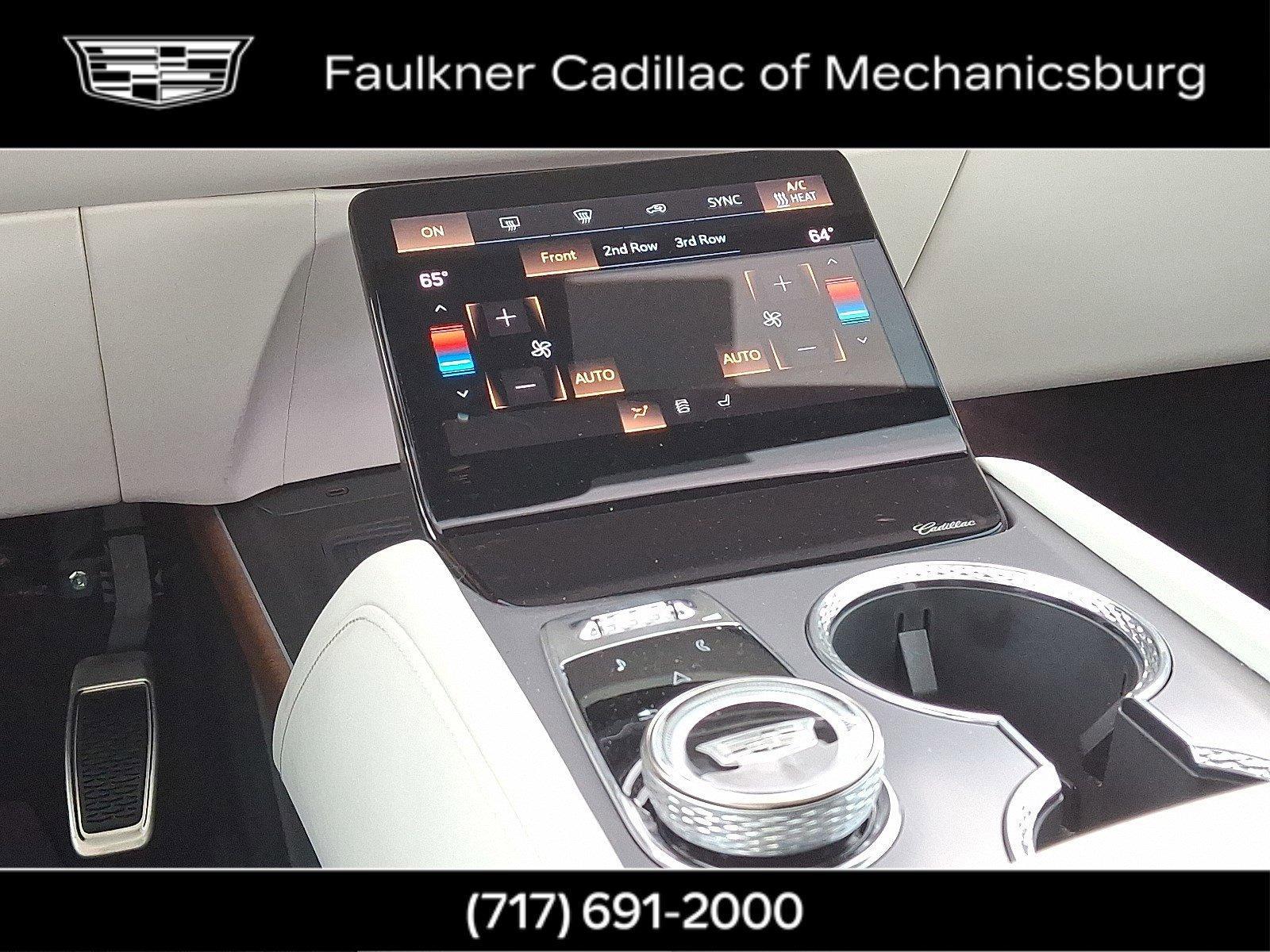 2026 Cadillac VISTIQ Vehicle Photo in MECHANICSBURG, PA 17050-1707