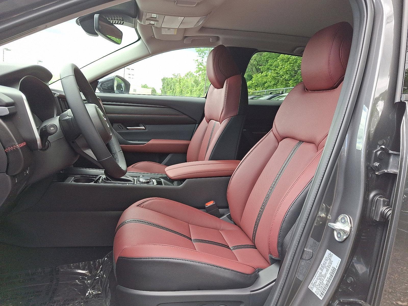 2025 Mazda CX-50 Hybrid Vehicle Photo in Trevose, PA 19053